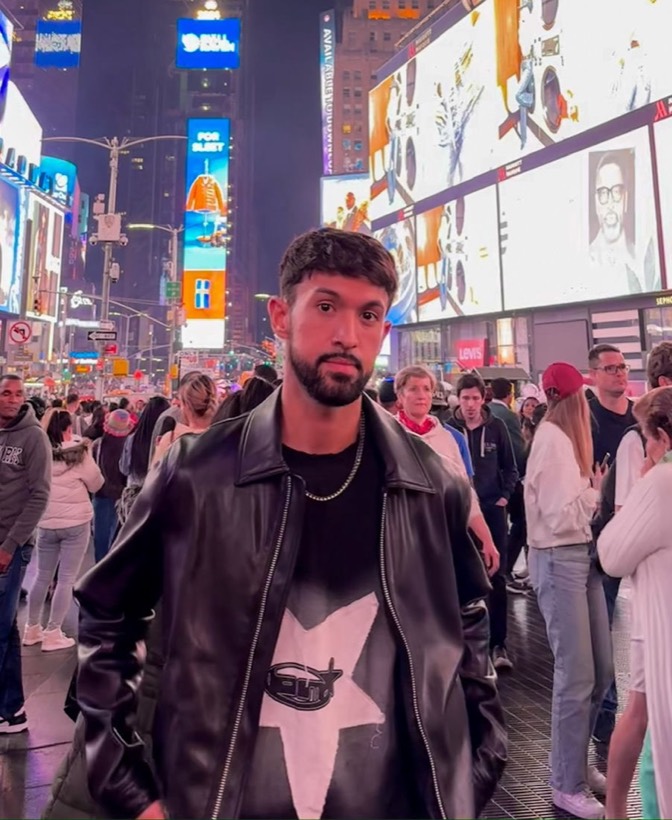 Martin Mach in Times Square, New York